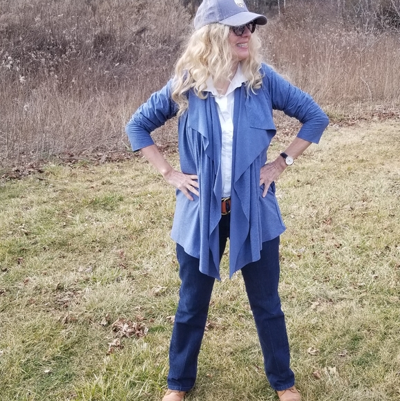 City Sports Blue Yoga Jacket, Medium, $28 - Picture 1 of 11